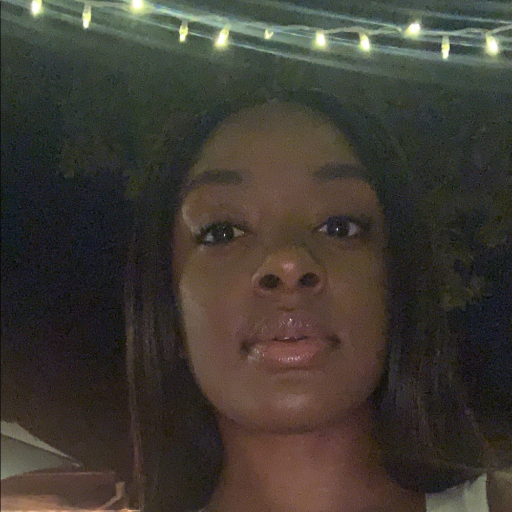 Meet your Posher, Kortney